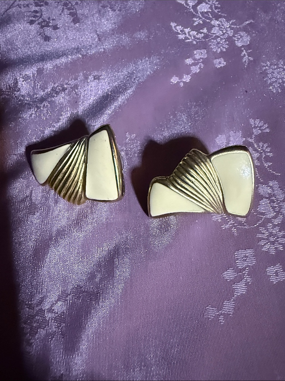 Elegant Cream and Gold Fan-Accent Clip-On Earrings - Women Jewelry